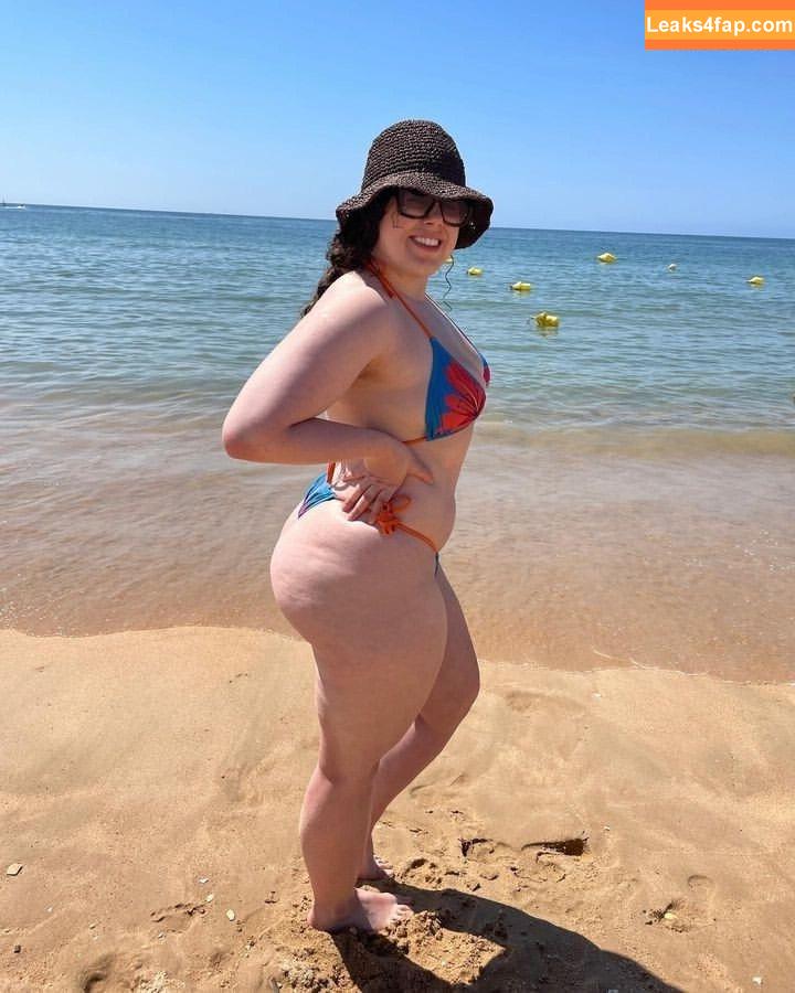 hipthrustqueen /  leaked photo photo #0057