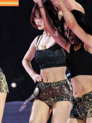 Hirai Momo фото #0104