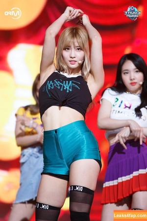 Hirai Momo photo #0143