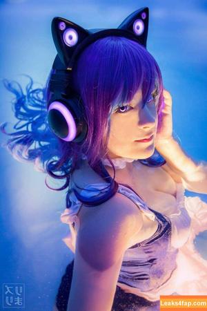 Hiso Neko photo #0008