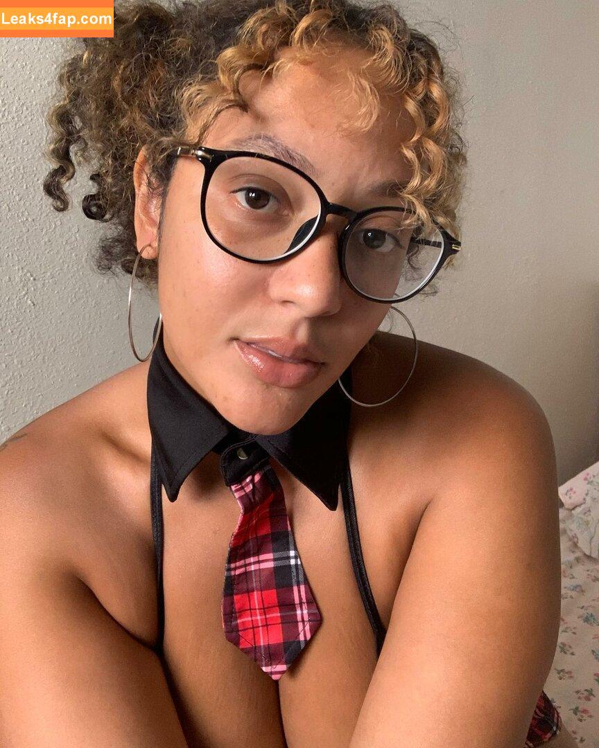 Hispanic / Latina Women / dianaMriveraa / dianamrivera_ / dianariveraa слитое фото фото #0011