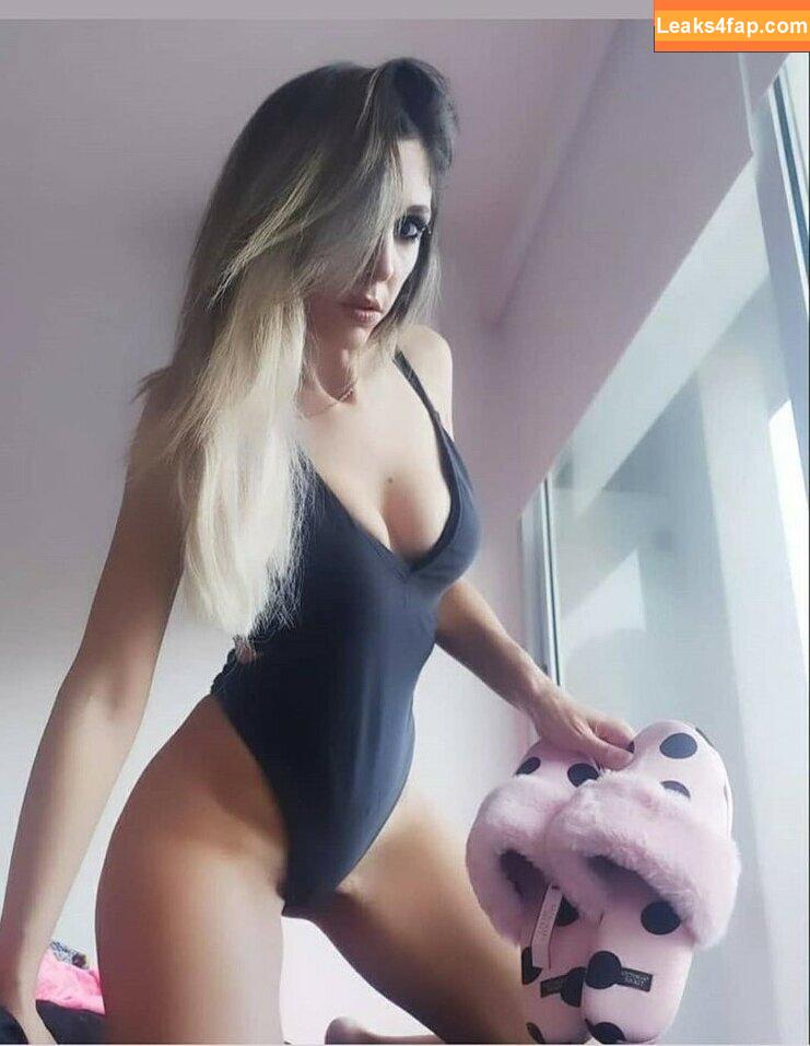 Hispanic / Latina Women / dianaMriveraa / dianamrivera_ / dianariveraa leaked photo photo #0181