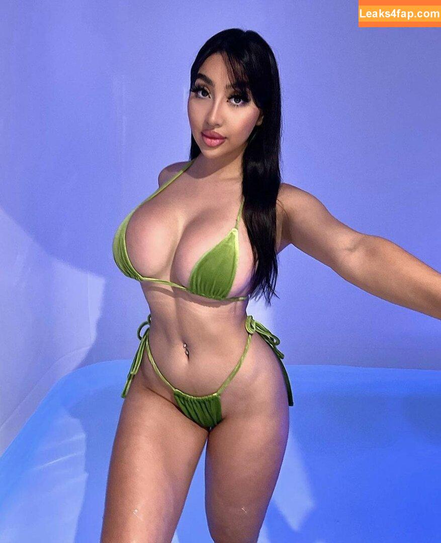 Hispanic / Latina Women leaked photo photo #0552