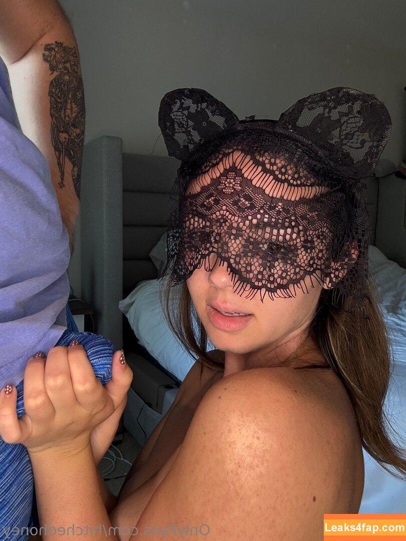 hitchedhoney /  leaked photo photo #0024