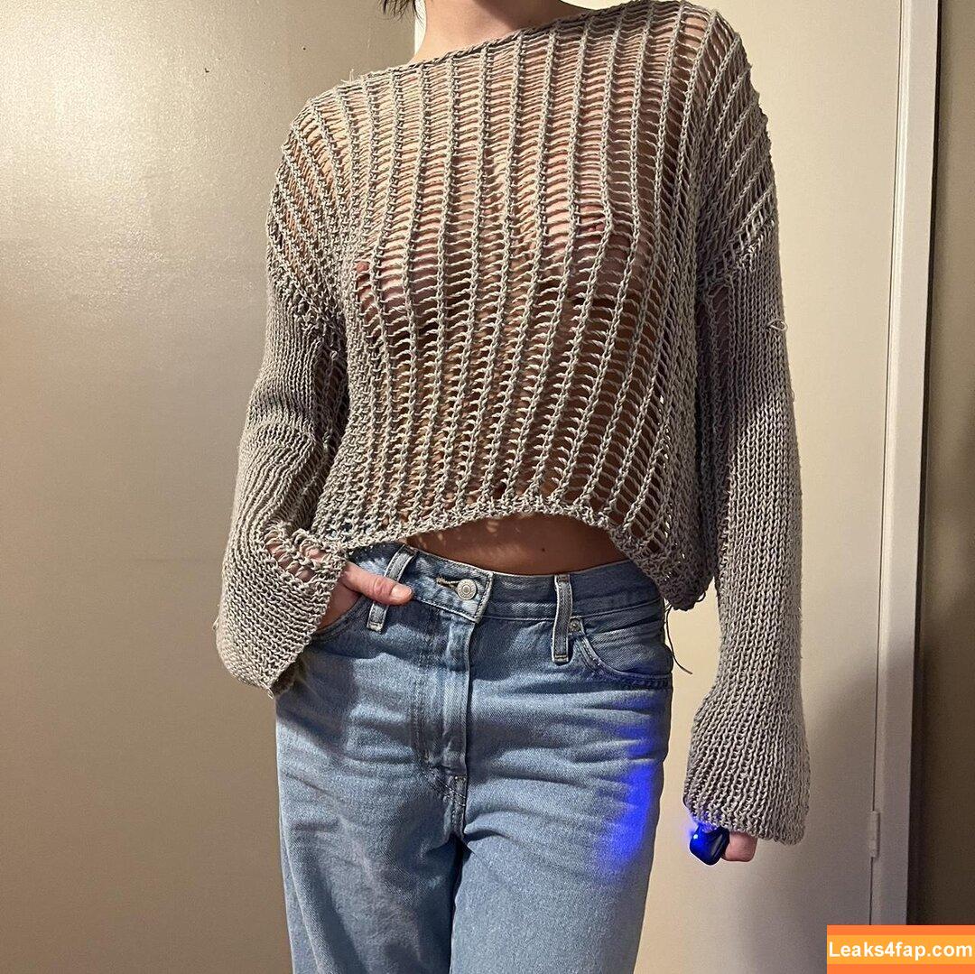 Hitchhikercourtney / Courtkneeallan leaked photo photo #0030
