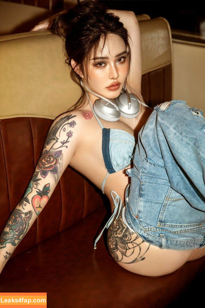 Hitomi Songyuxin / Lindsay78690789 / i_am_hitomi_1994 / songyuxinhitomi leaked photo photo #0110