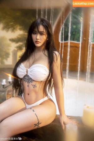 Hitomi Songyuxin photo #0421