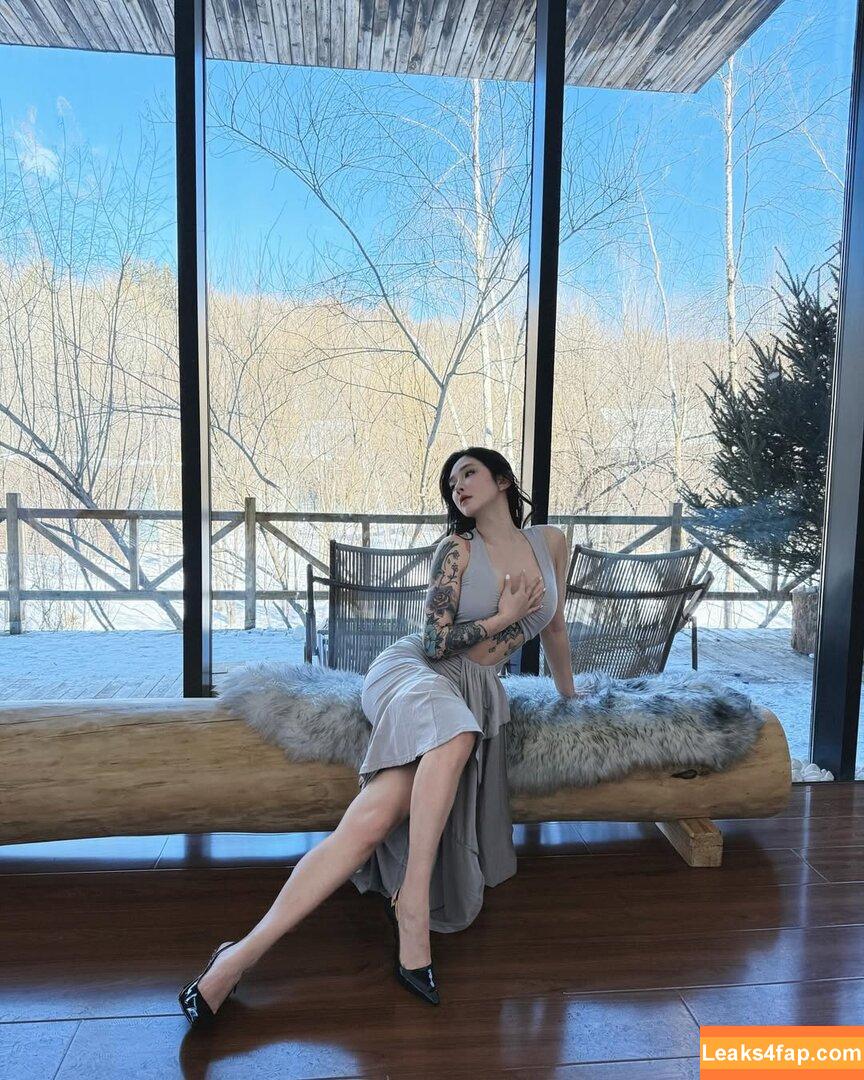 Hitomi Songyuxin / Lindsay78690789 / i_am_hitomi_1994 / songyuxinhitomi leaked photo photo #1014