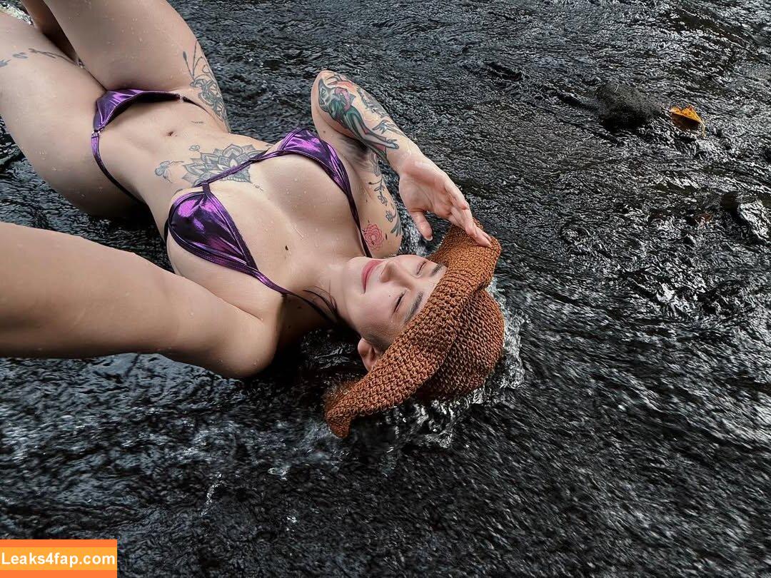 Hitomi Songyuxin / Lindsay78690789 / i_am_hitomi_1994 / songyuxinhitomi слитое фото фото #1065