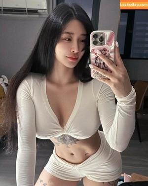 Hitomi Songyuxin photo #1018