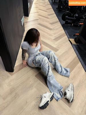 Hitomi Songyuxin фото #1057