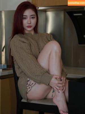 Hitomi Songyuxin фото #1105