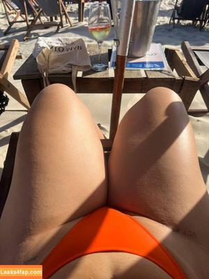 Hivia Silva Carneiro photo #0019