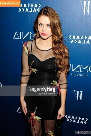 Holland Roden photo #0017