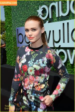 Holland Roden photo #0018