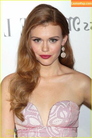 Holland Roden photo #0022