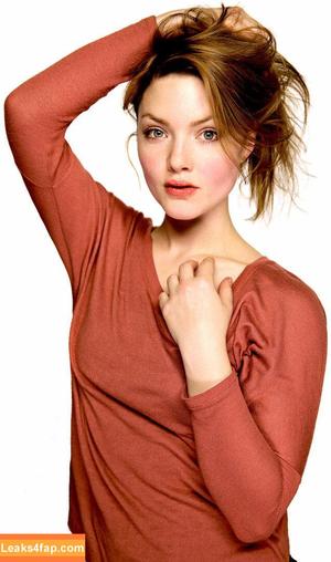 Holliday Grainger photo #0004