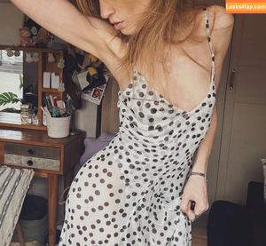 Hollie Bennett фото #0122