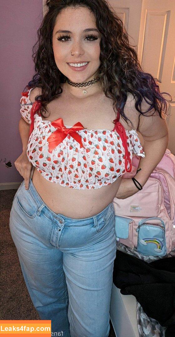 hollieboo /  leaked photo photo #0024