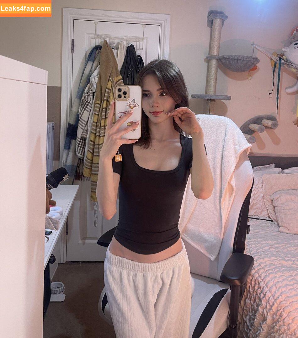 Hollsbeauti leaked photo photo #0002