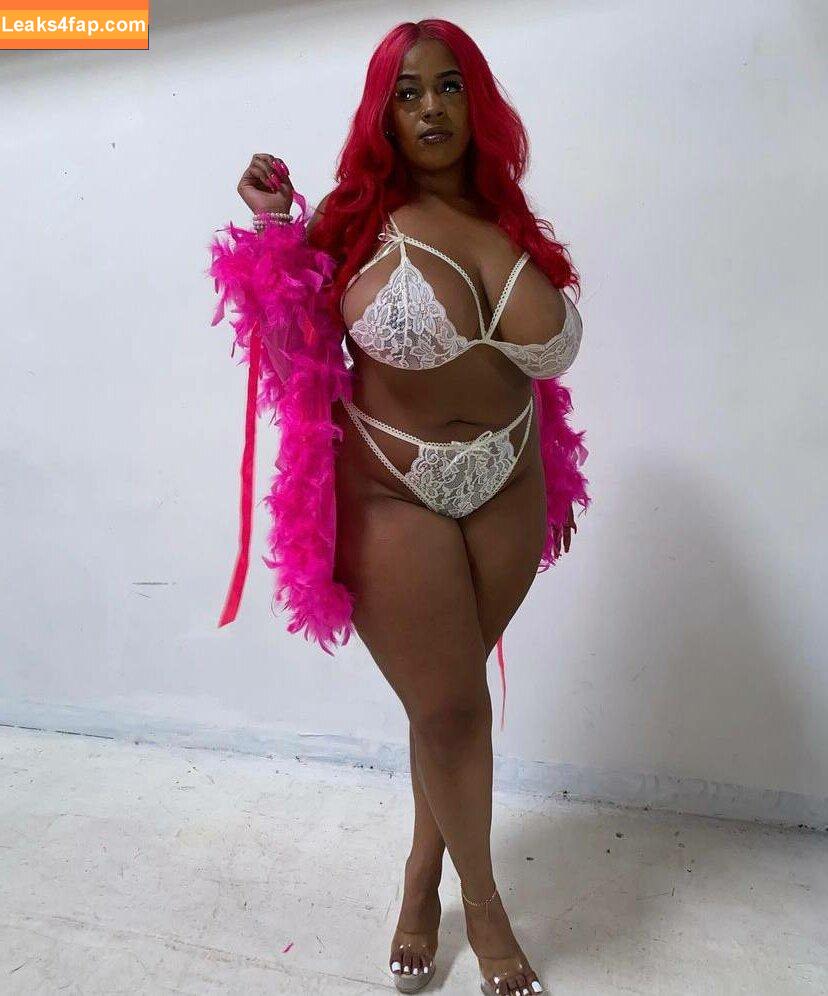 Holly B / bigbankhb / hbbvalentine / hollyyhills leaked photo photo #0083