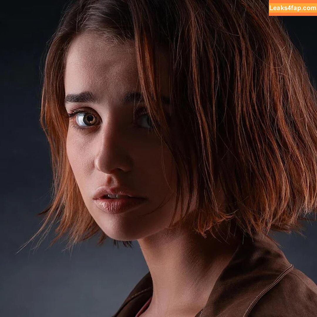 Holly Earl / earlisthename / hollyearl__ leaked photo photo #0024