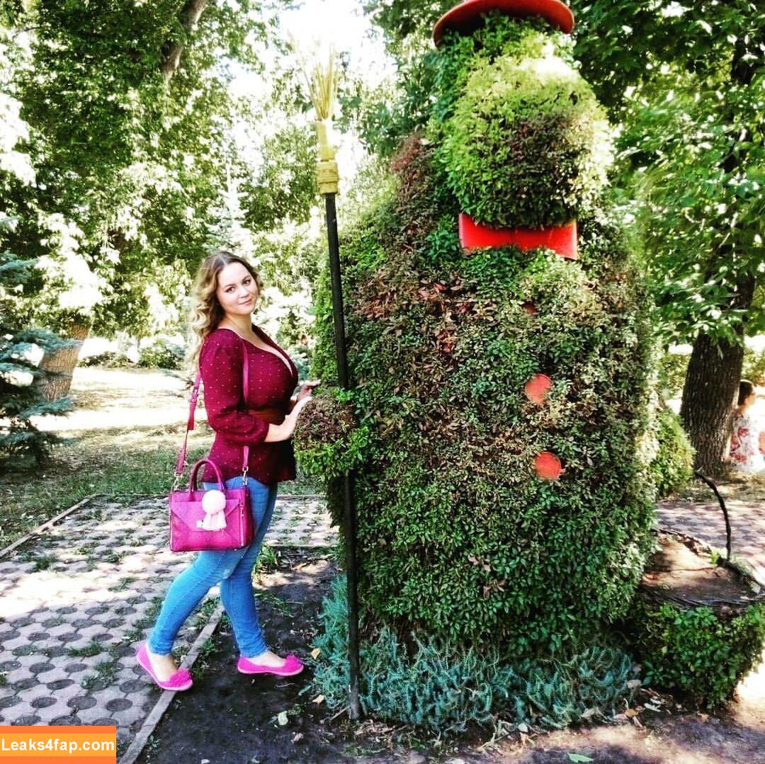 Holly Garner / Inna Khoruzh / InnaKhoruzh / Ivanna Ershova / RealHollyGarner / holly.garner leaked photo photo #0042