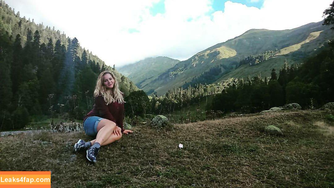 Holly Garner / Inna Khoruzh / InnaKhoruzh / Ivanna Ershova / RealHollyGarner / holly.garner leaked photo photo #0043