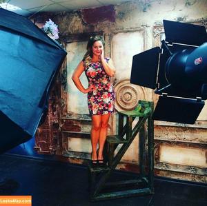 Holly Garner photo #0046