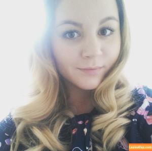 Holly Garner photo #0047