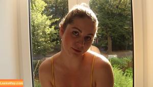 Holly Garner photo #0139