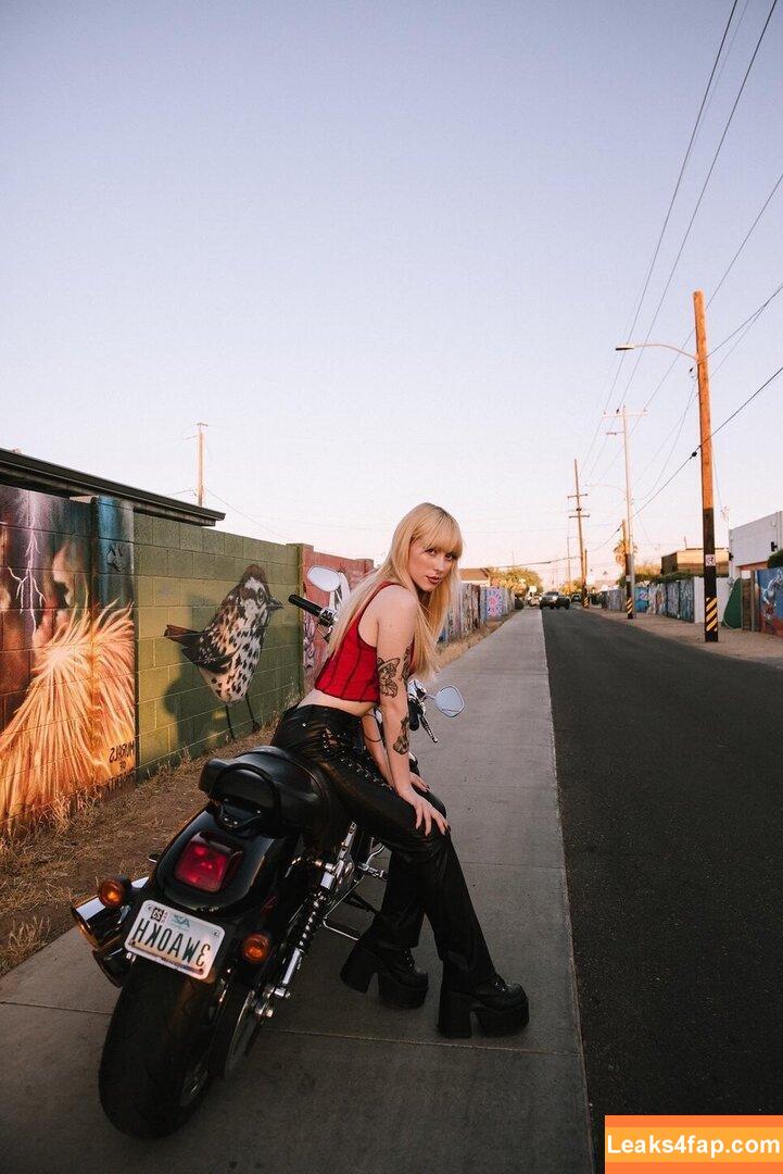 Holly Halen / Hannahhollyla / Holly Von Halen / holly777666 / misshollyallen leaked photo photo #0019