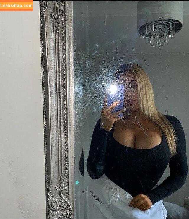 Holly Murray / hollymurrayy leaked photo photo #0002