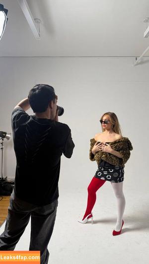 Holly Taylor photo #0125