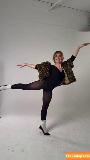 Holly Taylor photo #0134