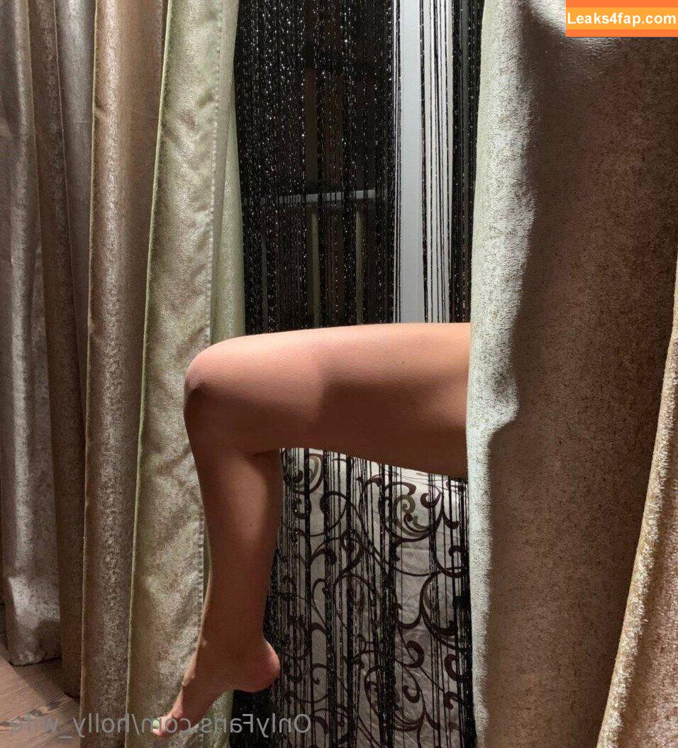 holly_wife /  leaked photo photo #0011