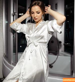 holly_wife photo #0009