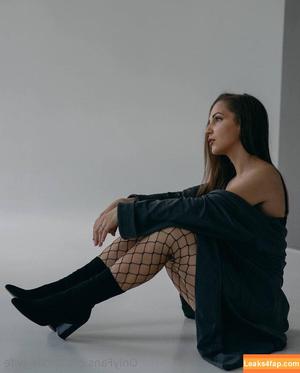 holly_wife photo #0014