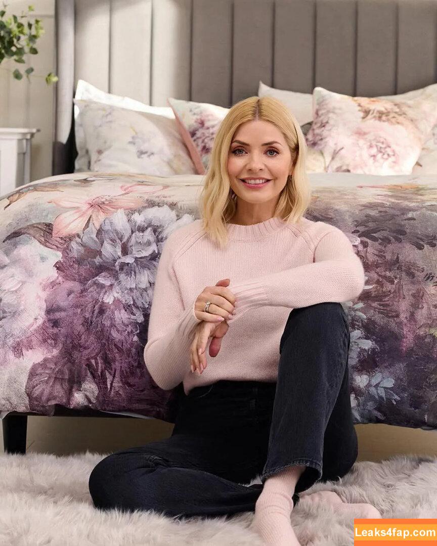 Holly Willoughby / hollywilloughby leaked photo photo #0361