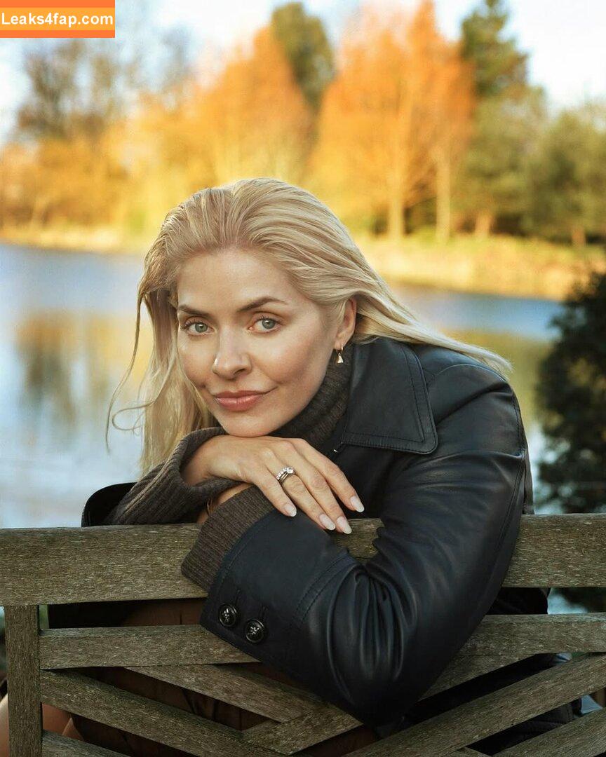 Holly Willoughby / hollywilloughby leaked photo photo #0369