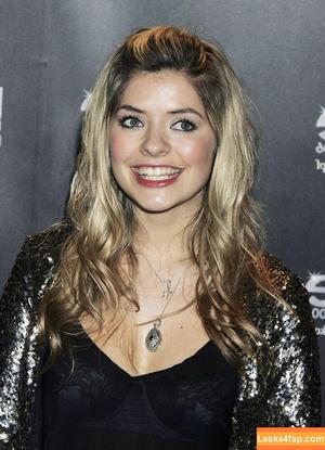 Holly Willoughby photo #0144