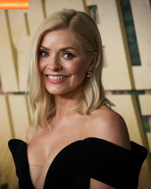 Holly Willoughby photo #0426