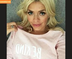 Holly Willoughby photo #0501