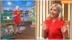 Holly Willoughby photo #0537