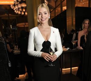 Holly Willoughby photo #0555