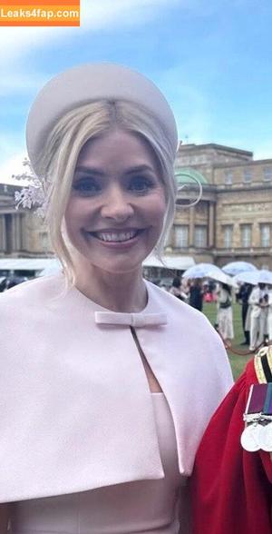 Holly Willoughby photo #0576