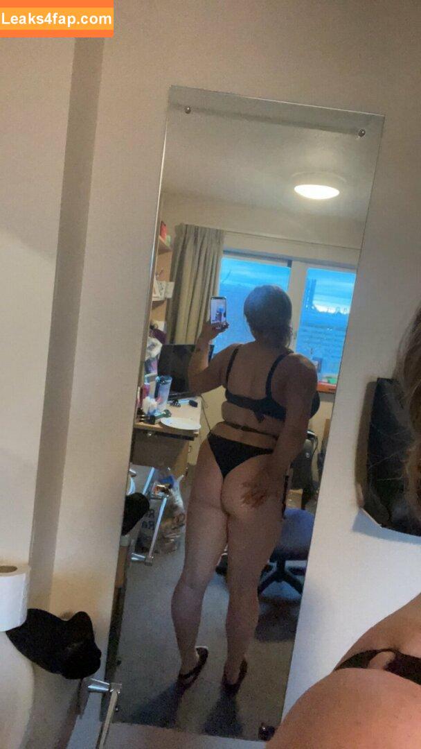 hollyevansx / holly.evans18 / hollyevansof leaked photo photo #0038