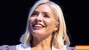 hollyWilloughby photo #0014