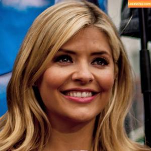 hollyWilloughby photo #0016