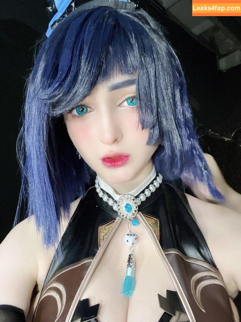 Hologana /  слитое фото фото #0873